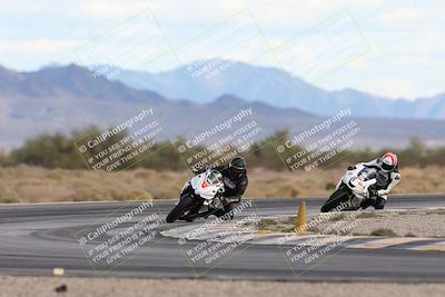 media/Nov-16-2025-Race Pace (Sun) [[8c5fa54630]]/Non Verified Riders (1st 20 Minutes)/5-Turn 15 (110pm)/